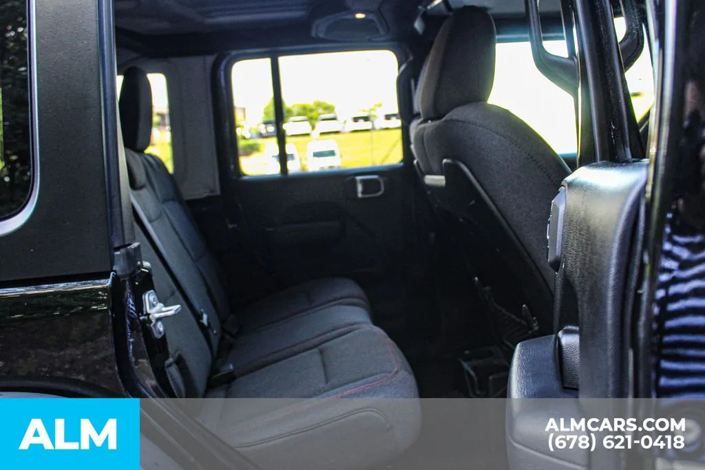 2025 Jeep Wrangler 4-Door Rubicon - Photo 17