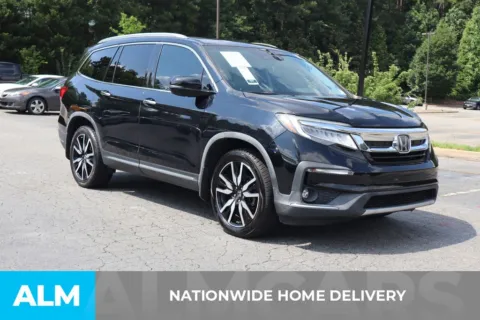 More photos of 2019 Honda Pilot Touring at ALM Gwinnett, GA