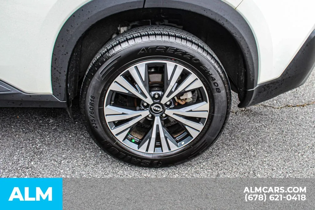 Nissan Rogue photo 14