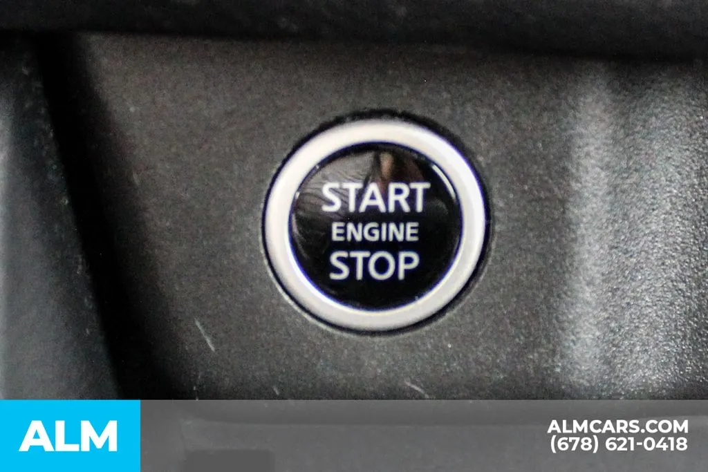Nissan Rogue photo 27