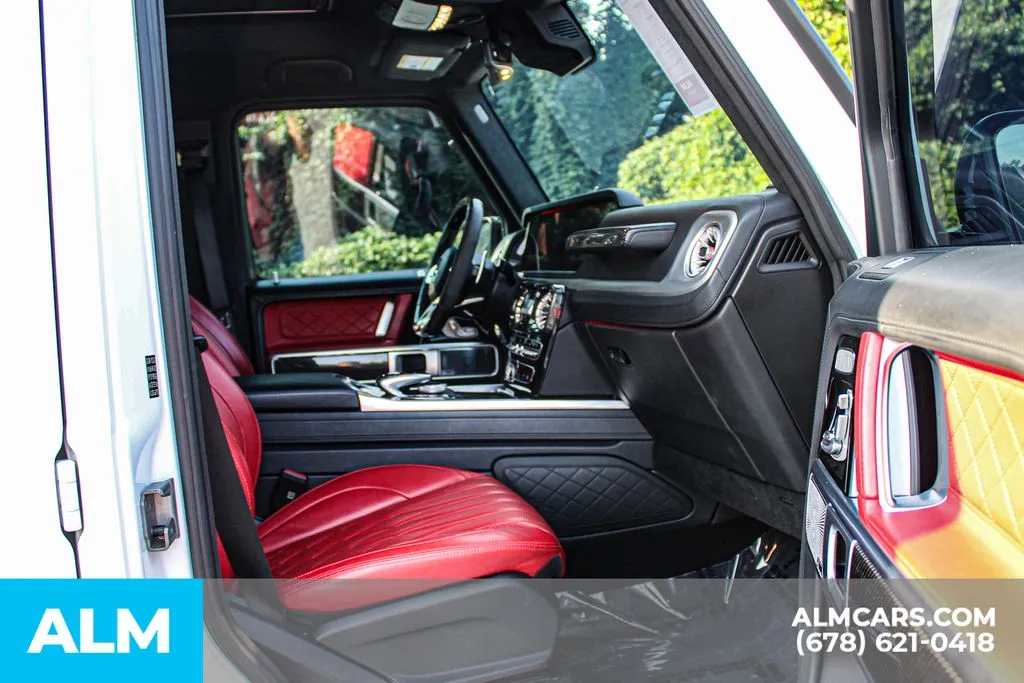 Mercedes-Benz G-Class photo 16