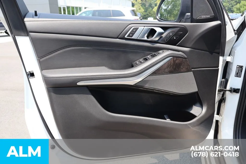 BMW X5 photo 10