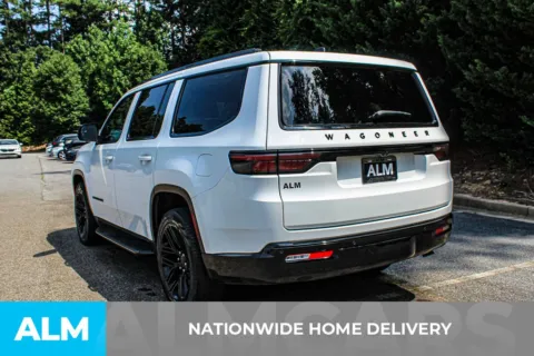 More photos of 2024 Jeep Wagoneer Series II at ALM Gwinnett, GA