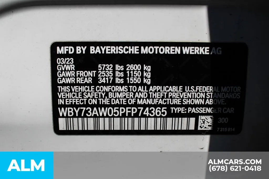 BMW i4 photo 37