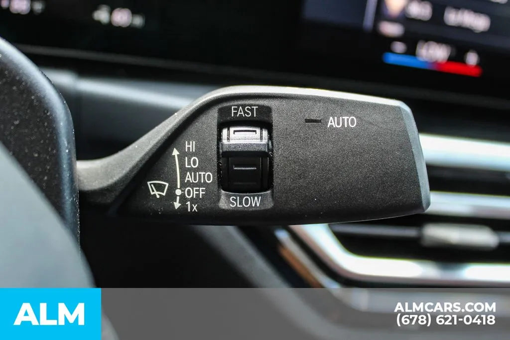 BMW i4 photo 24