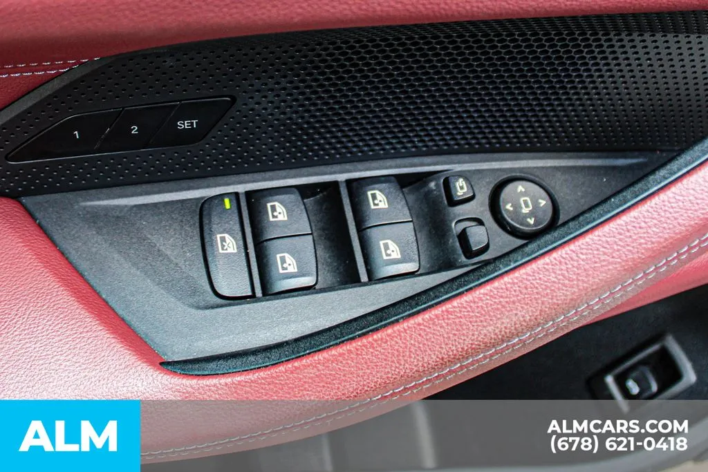 BMW i4 photo 35