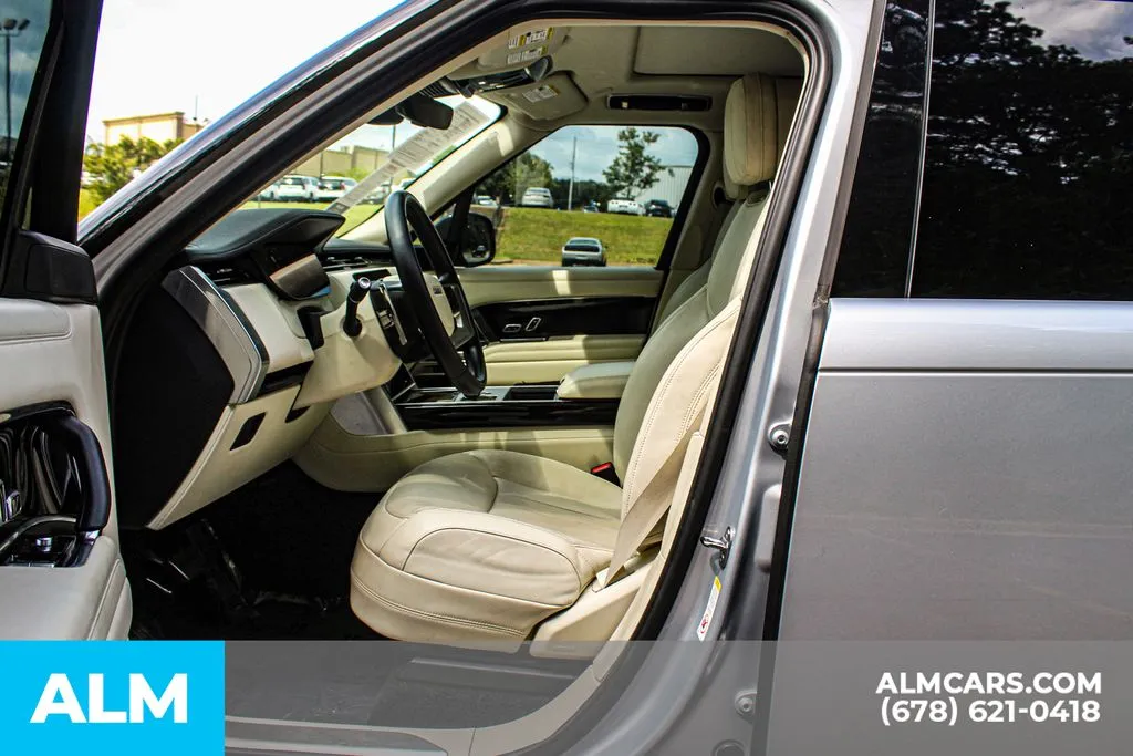 Land Rover Range Rover photo 16