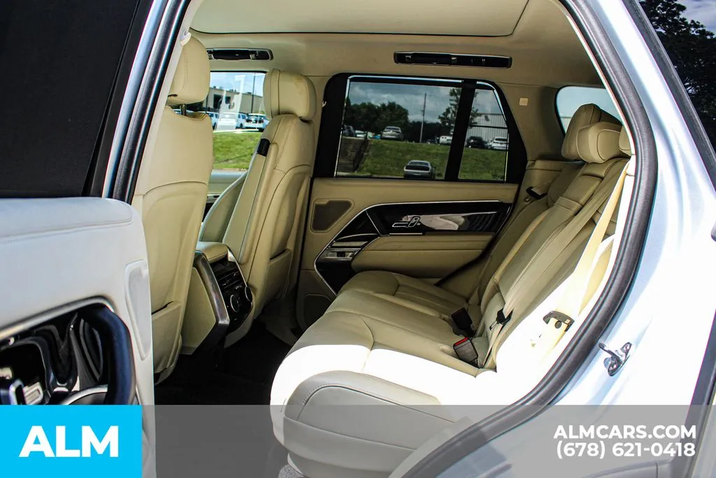 Land Rover Range Rover photo 17