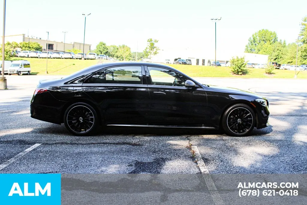 Mercedes-Benz S-Class photo 8