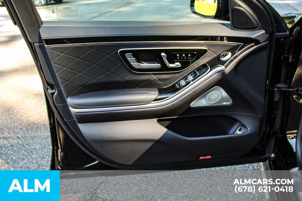 Mercedes-Benz S-Class photo 33