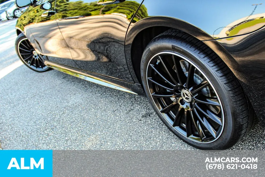 Mercedes-Benz S-Class photo 14