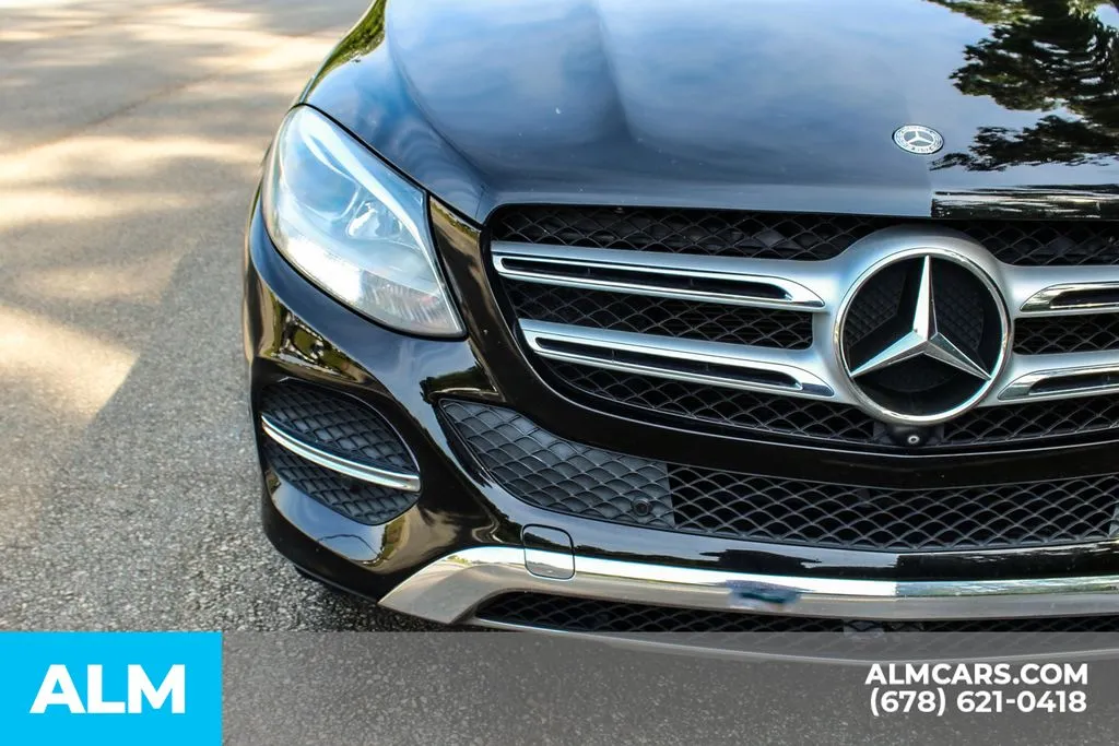 Mercedes-Benz GLE photo 10