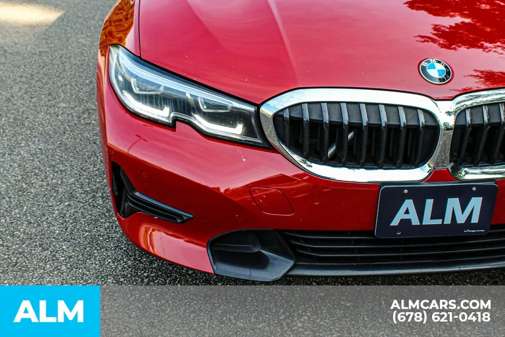 BMW 3 Series photo 10