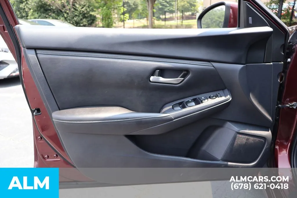 Nissan Sentra photo 14