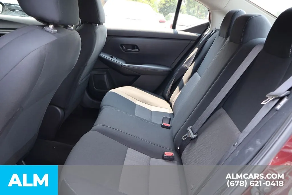 Nissan Sentra photo 16