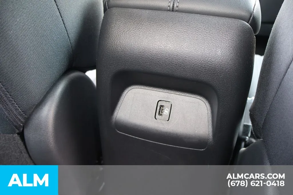 Nissan Sentra photo 23