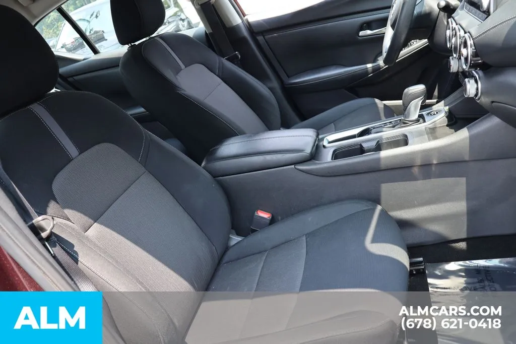 Nissan Sentra photo 24