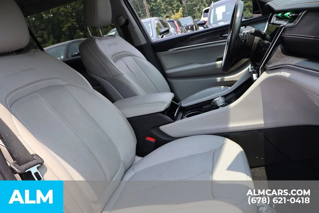 Jeep Grand Cherokee L photo 29