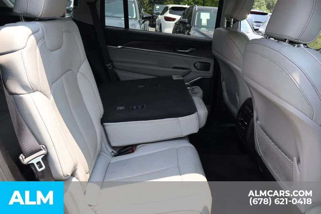 Jeep Grand Cherokee L photo 24