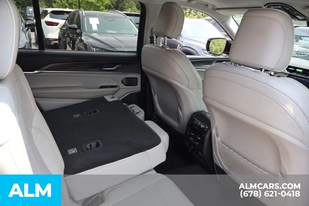 Jeep Grand Cherokee L photo 26