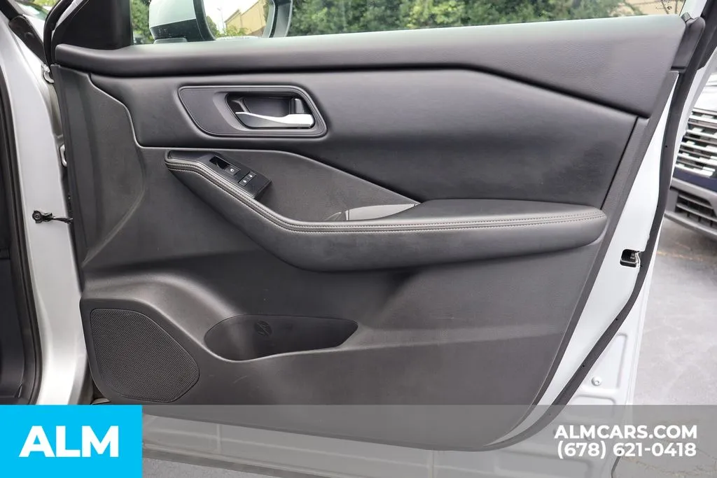 Nissan Rogue photo 29