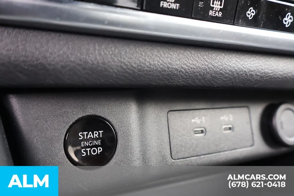 Nissan Rogue photo 36