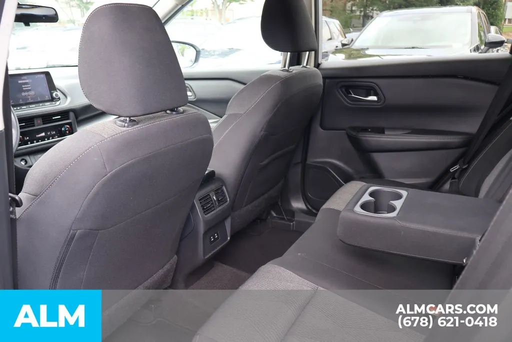 Nissan Rogue photo 16
