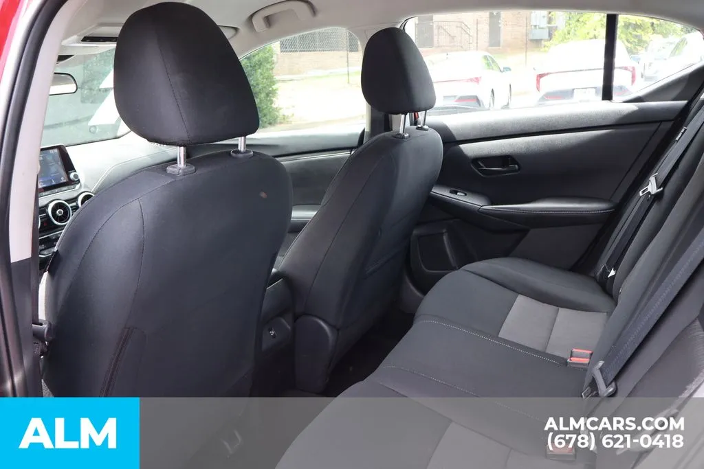 Nissan Sentra photo 16