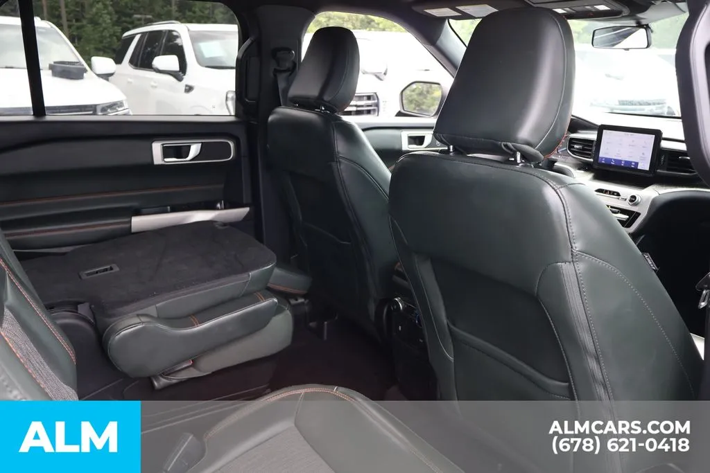 Ford Explorer photo 26
