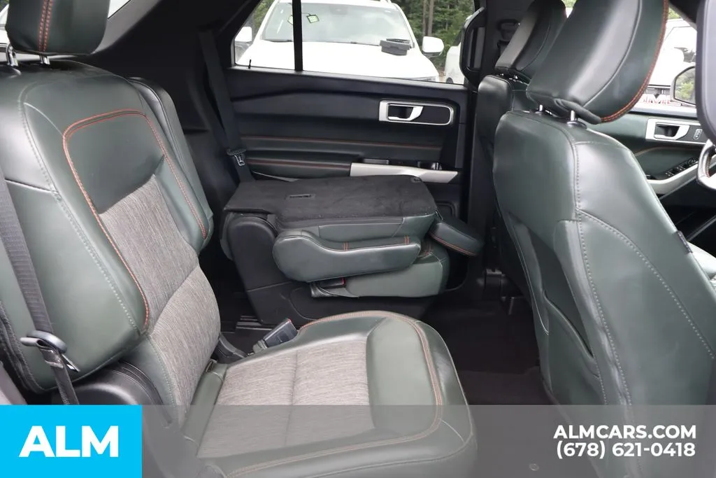 Ford Explorer photo 24