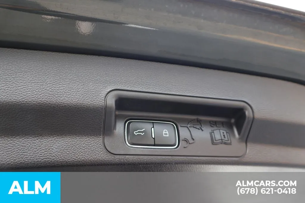 Ford Explorer photo 23