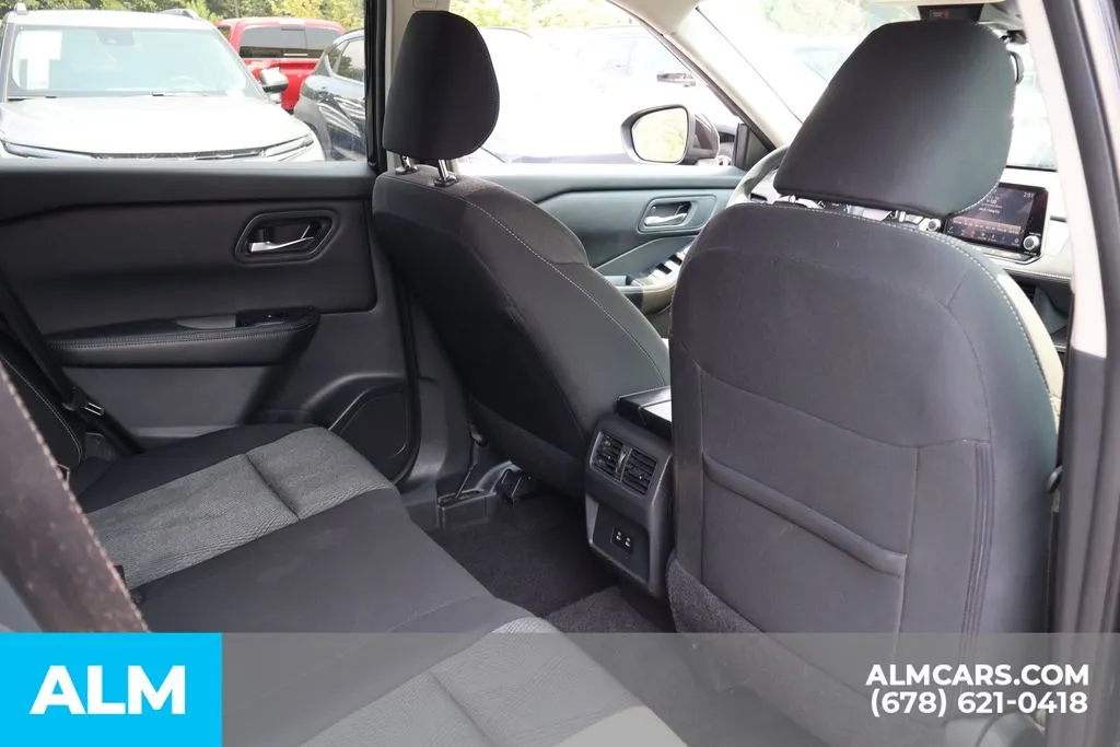 Nissan Rogue photo 23