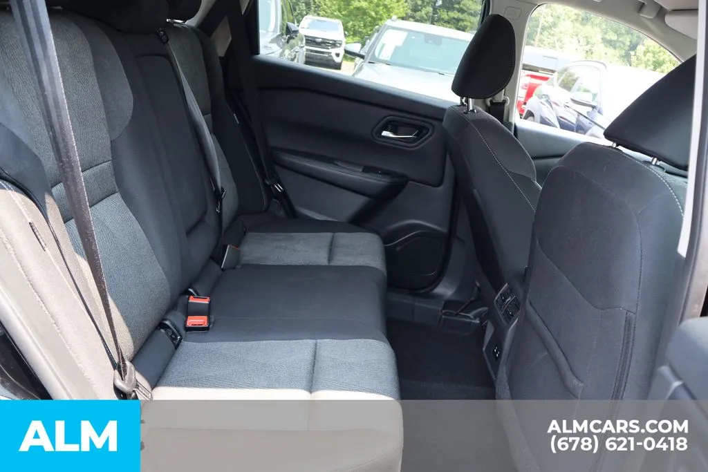 Nissan Rogue photo 22