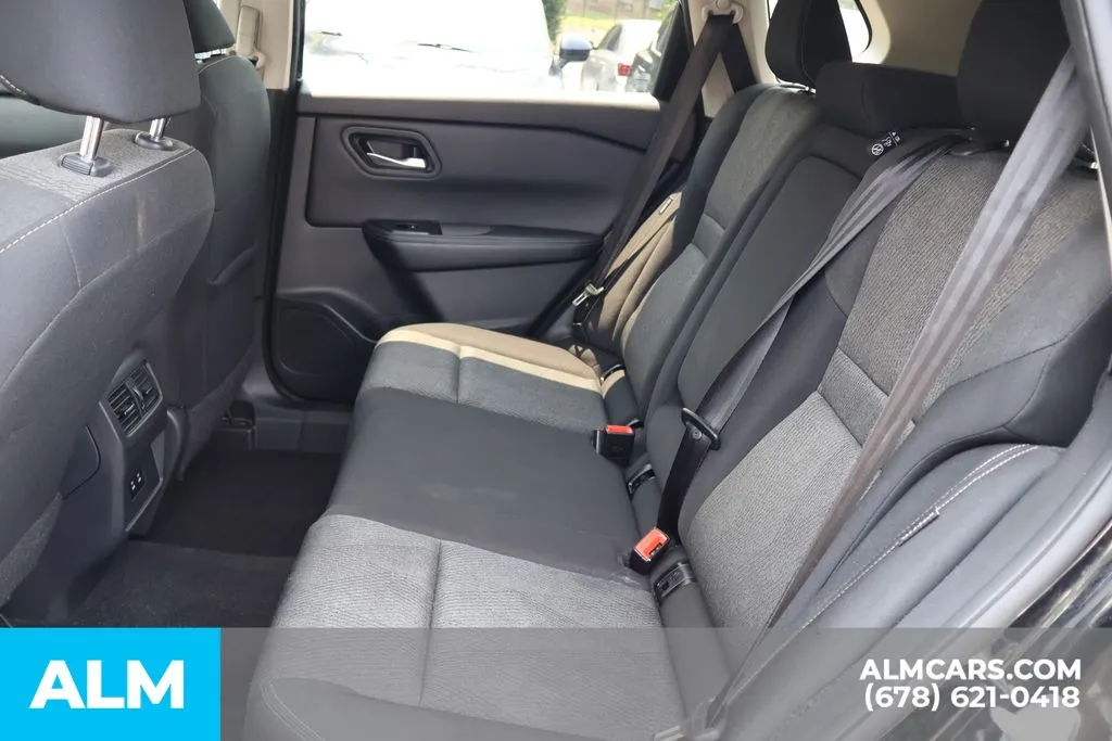 Nissan Rogue photo 17
