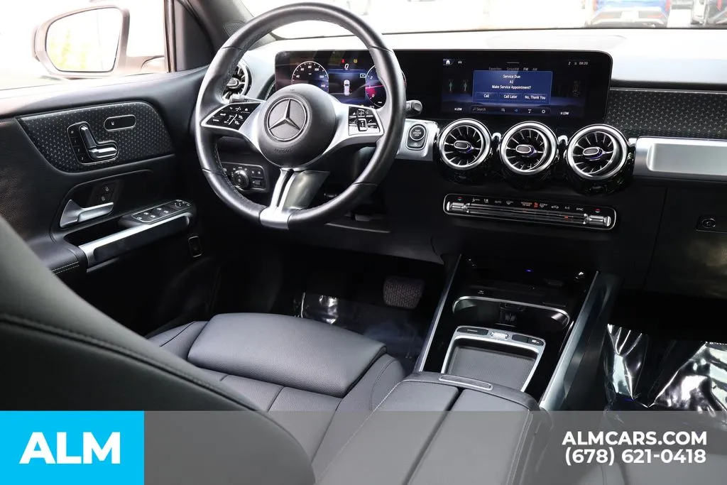 Mercedes-Benz GLB photo 27