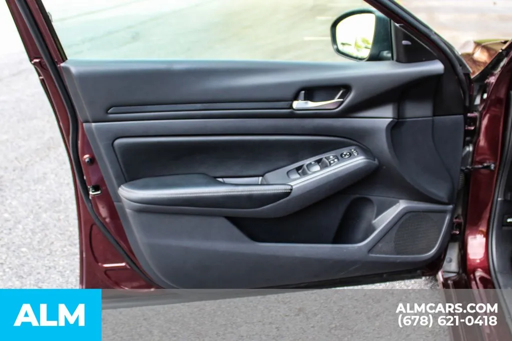 Nissan Altima photo 35