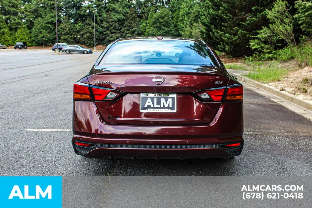 Nissan Altima photo 10