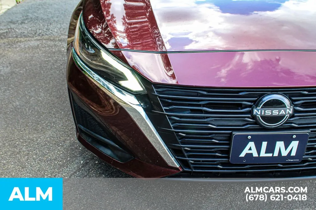 Nissan Altima photo 11