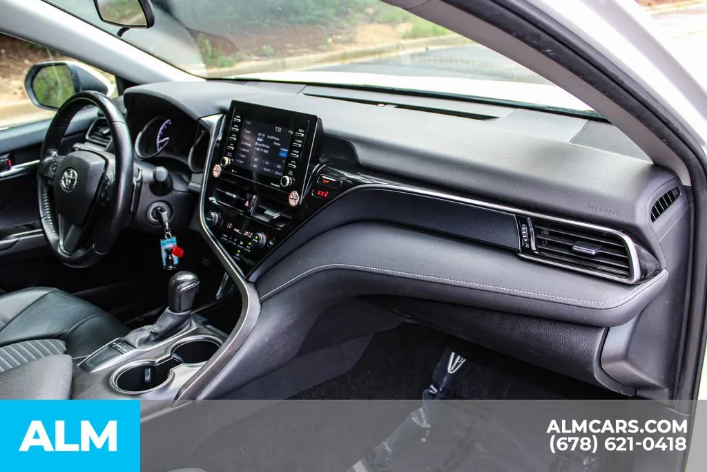 Toyota Camry photo 22