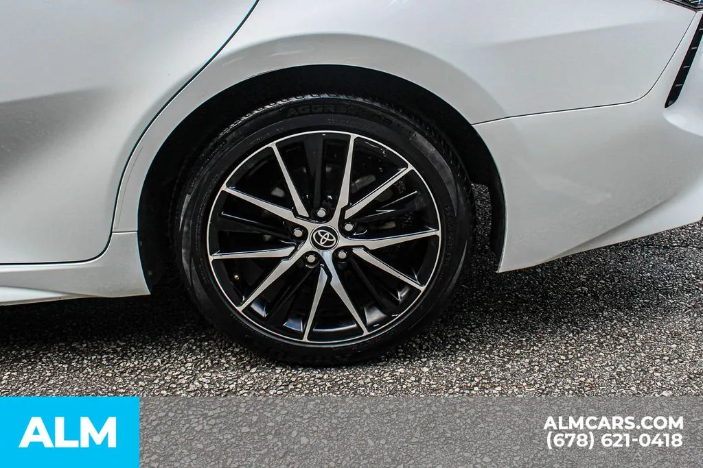 Toyota Camry photo 15