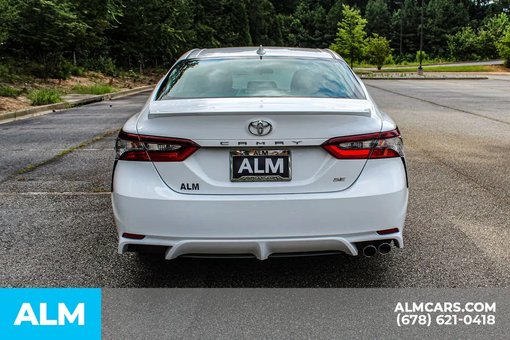 Toyota Camry photo 10