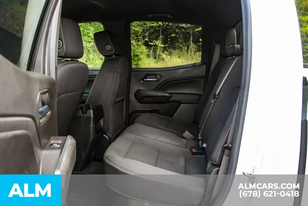Chevrolet Colorado photo 16