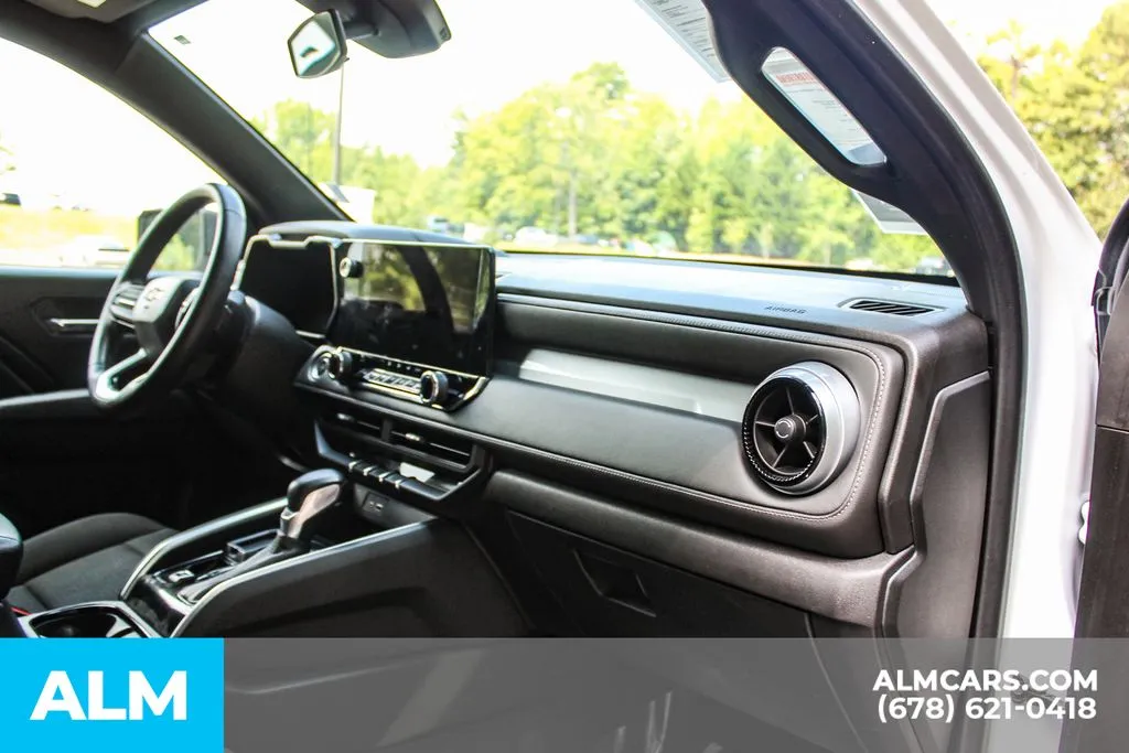 Chevrolet Colorado photo 21