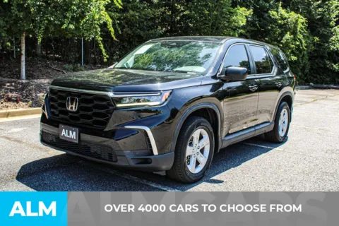Photos of 2024 Honda Pilot LX for sale in Duluth, GA at ALM Gwinnett