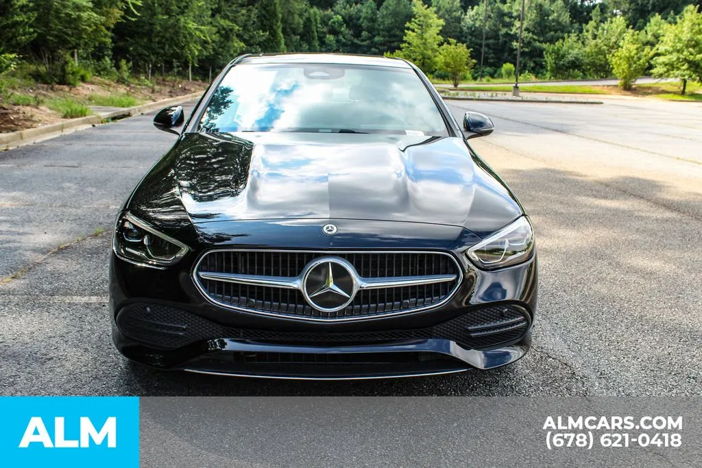 Mercedes-Benz C-Class photo 9