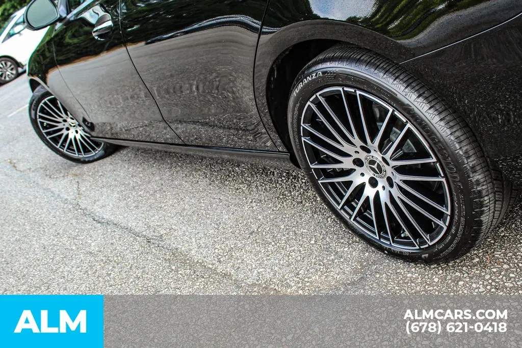 Mercedes-Benz C-Class photo 14