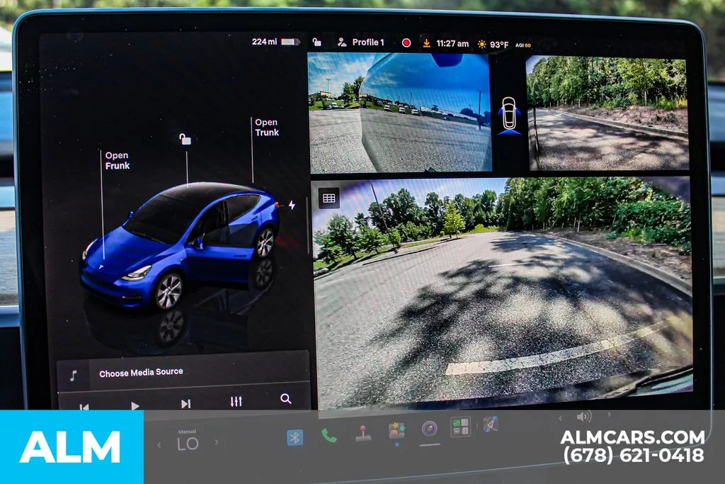 Tesla Model Y photo 28