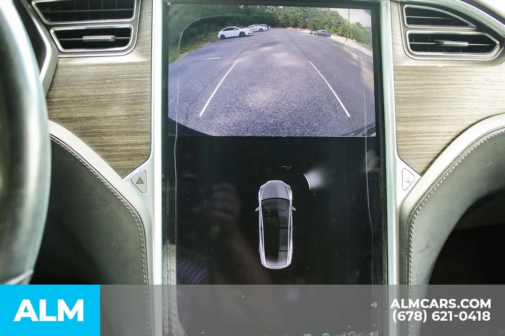 Tesla Model X photo 30