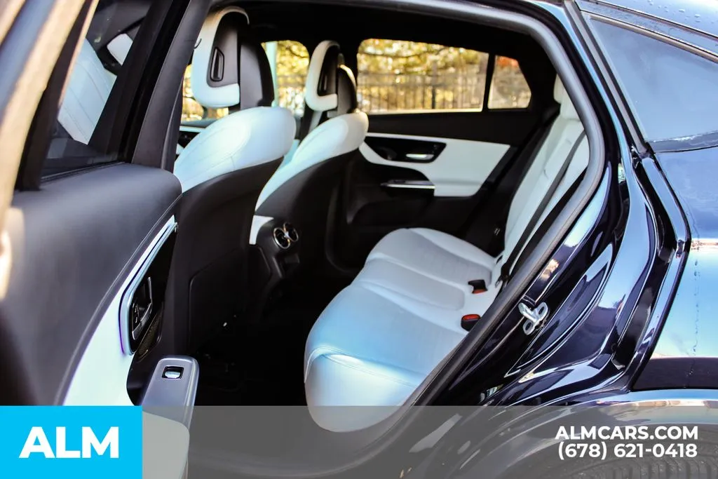 Mercedes-Benz GLC photo 17
