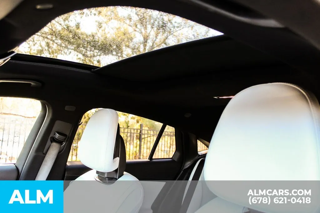Mercedes-Benz GLC photo 21
